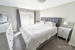 Somerset Drive, Lindley Park, Nuneaton, CV10 8DD