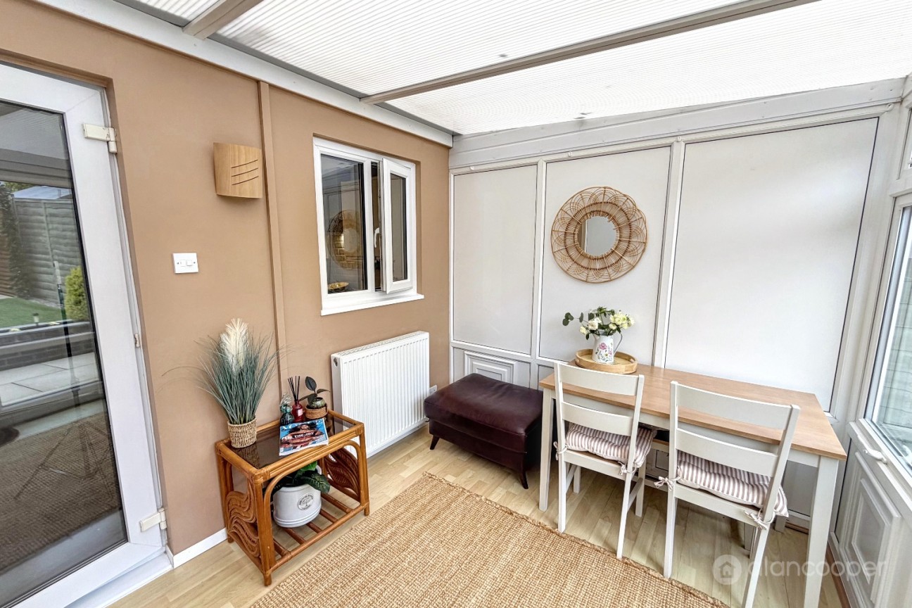 Snowshill Close, Maple Park, Nuneaton, CV11 4XQ