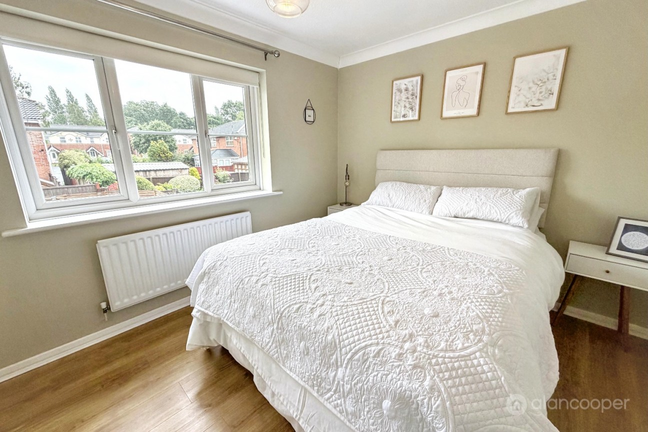 Snowshill Close, Maple Park, Nuneaton, CV11 4XQ
