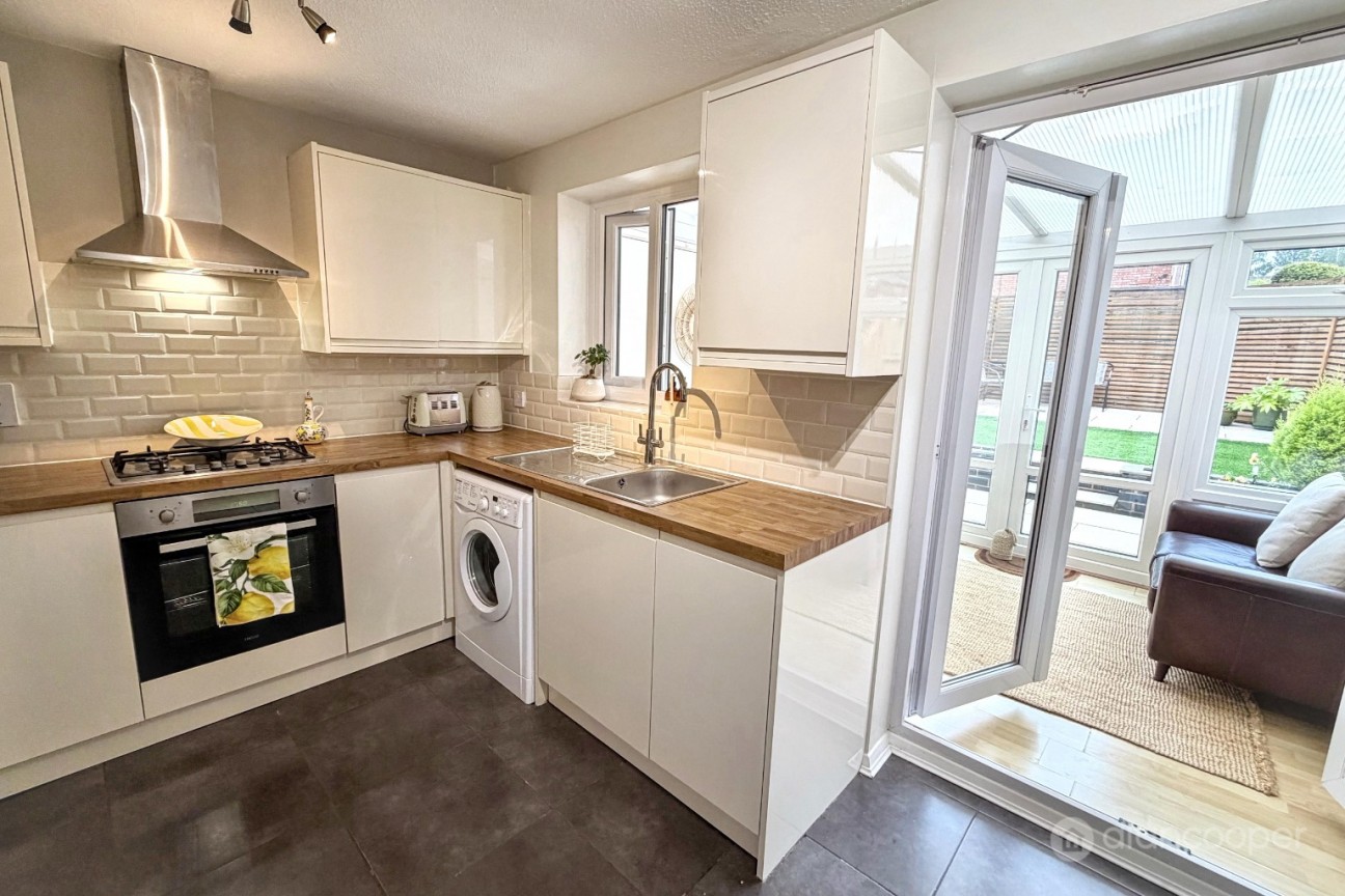 Snowshill Close, Maple Park, Nuneaton, CV11 4XQ