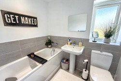 Russett Avenue, Manor Fields, Nuneaton, CV11 6YW