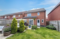 Russett Avenue, Manor Fields, Nuneaton, CV11 6YW