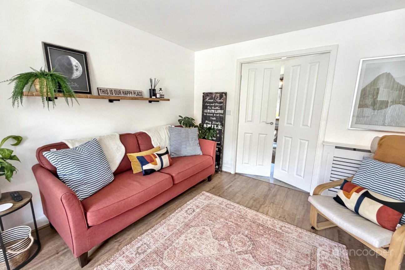 Russett Avenue, Manor Fields, Nuneaton, CV11 6YW