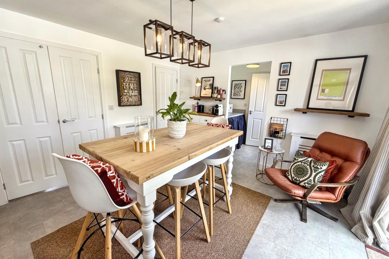 Russett Avenue, Manor Fields, Nuneaton, CV11 6YW