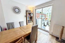 St Nicolas Road, Nuneaton, CV11 6LD