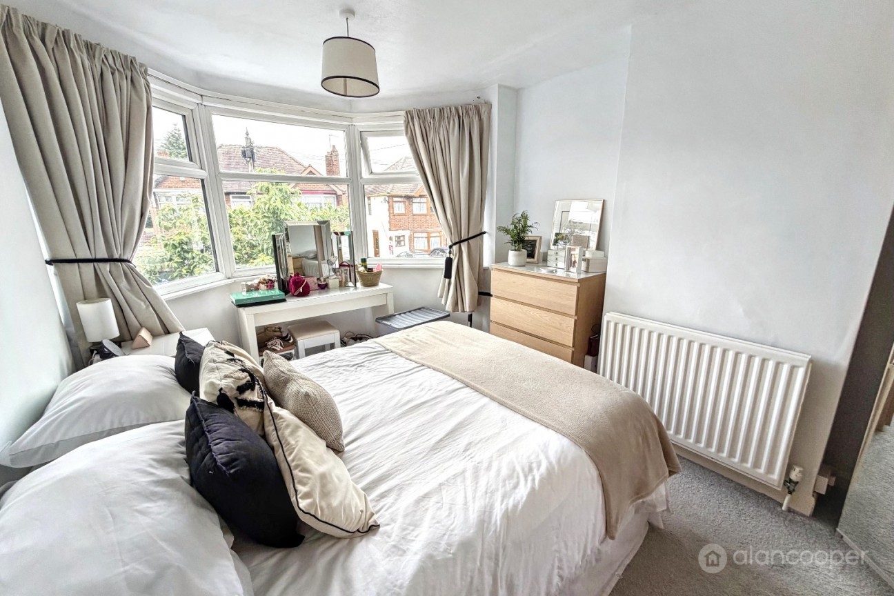 St Nicolas Road, Nuneaton, CV11 6LD
