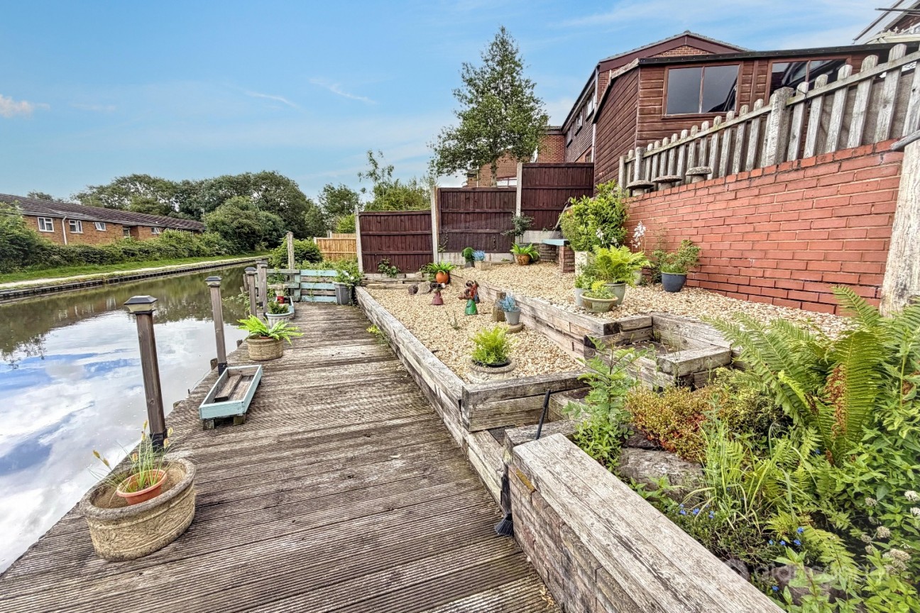 Amos Avenue, Nuneaton, CV10 7BD