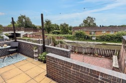 Amos Avenue, Nuneaton, CV10 7BD