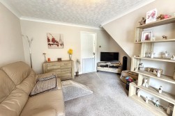 Wakehurst Close, Maple Park, Nuneaton, CV11 4YF
