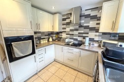 Wakehurst Close, Maple Park, Nuneaton, CV11 4YF