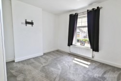 Nuneaton Road, Bulkington, CV12 9SB