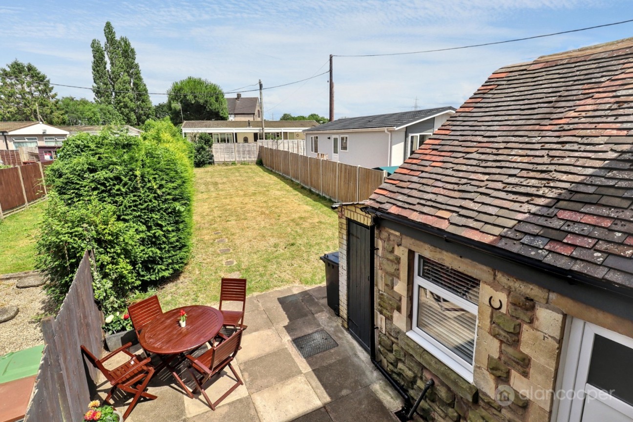 Nuneaton Road, Bulkington, CV12 9SB