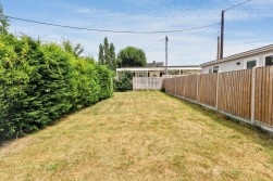 Nuneaton Road, Bulkington, CV12 9SB