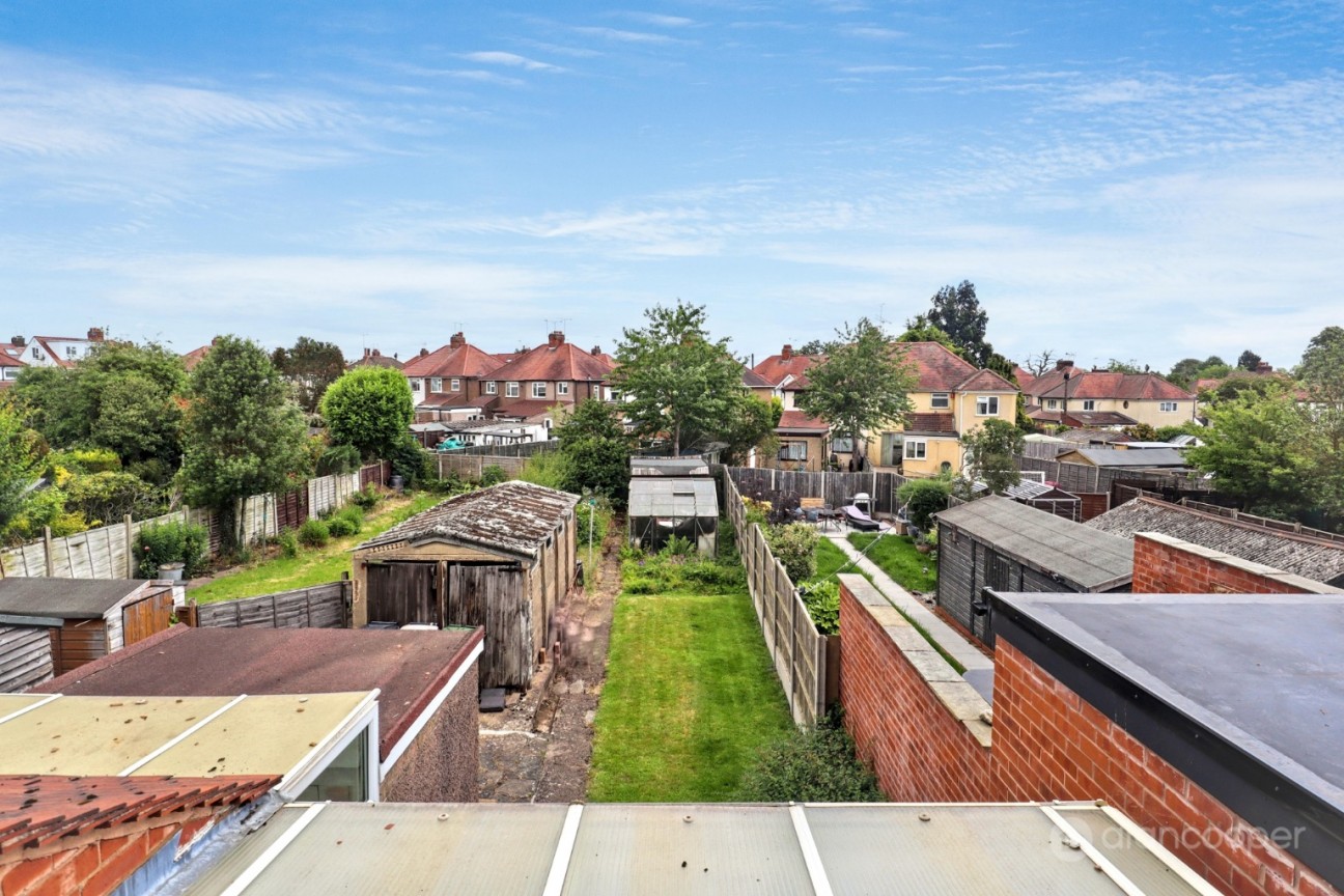 Oakdene Crescent, Weddington, Nuneaton, CV10 0DX
