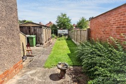 Oakdene Crescent, Weddington, Nuneaton, CV10 0DX