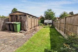 Oakdene Crescent, Weddington, Nuneaton, CV10 0DX