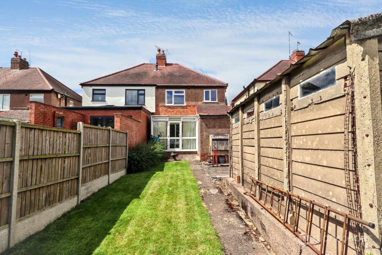 Oakdene Crescent, Weddington, Nuneaton, CV10 0DX