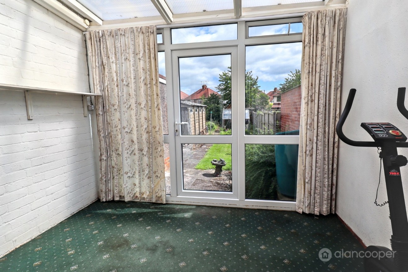 Oakdene Crescent, Weddington, Nuneaton, CV10 0DX