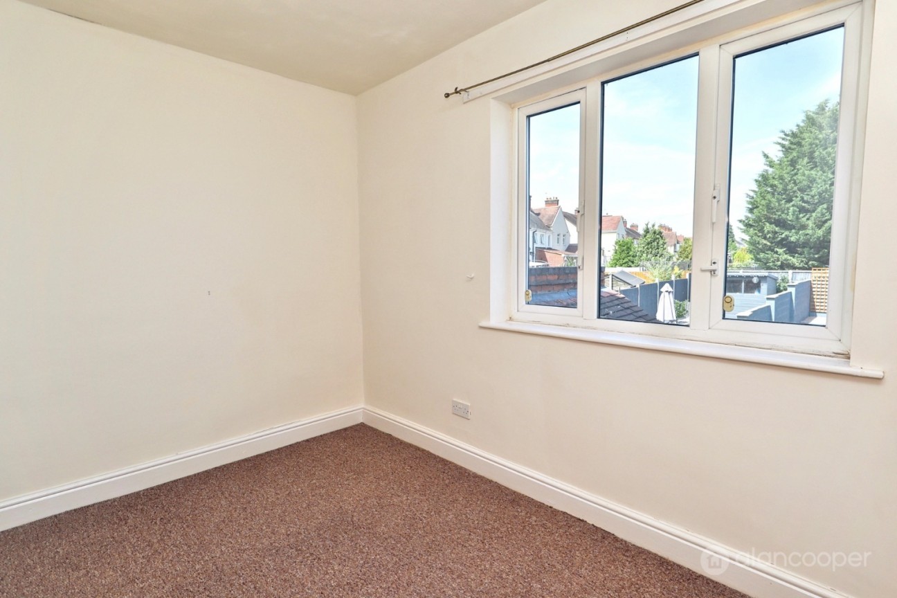 Central Avenue, Abbey Green, Nuneaton, CV11 5BB