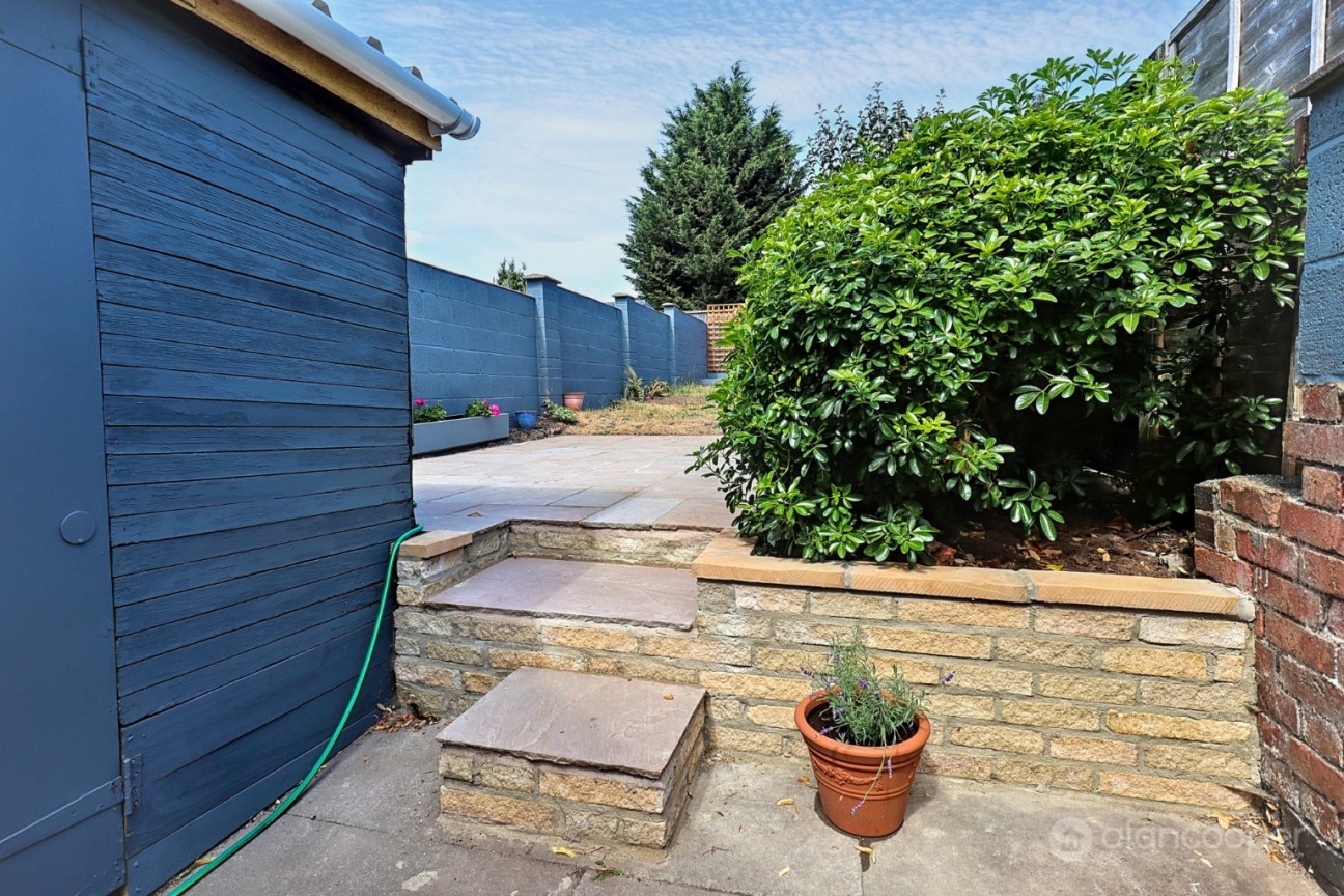 Central Avenue, Abbey Green, Nuneaton, CV11 5BB