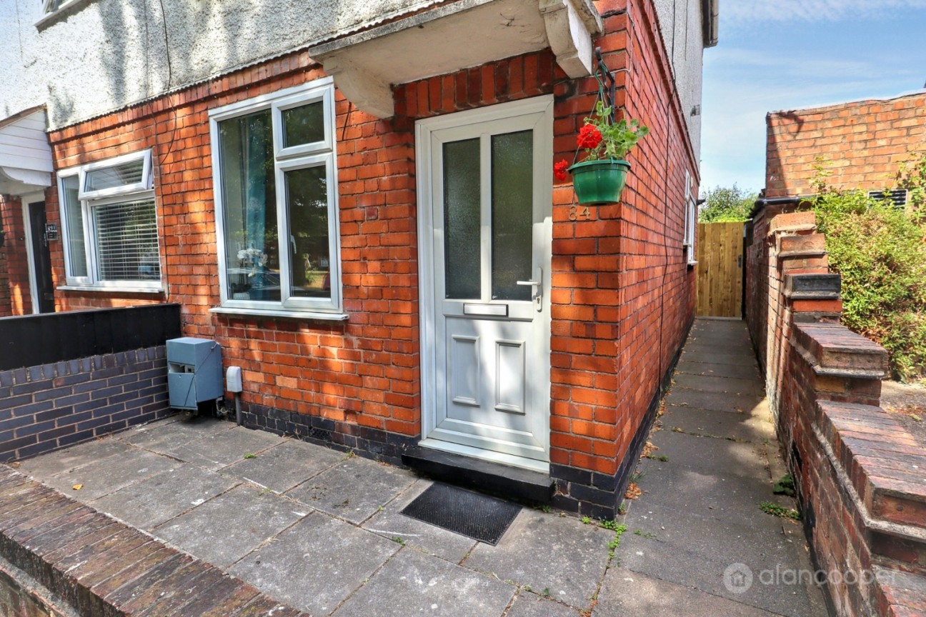 Central Avenue, Abbey Green, Nuneaton, CV11 5BB