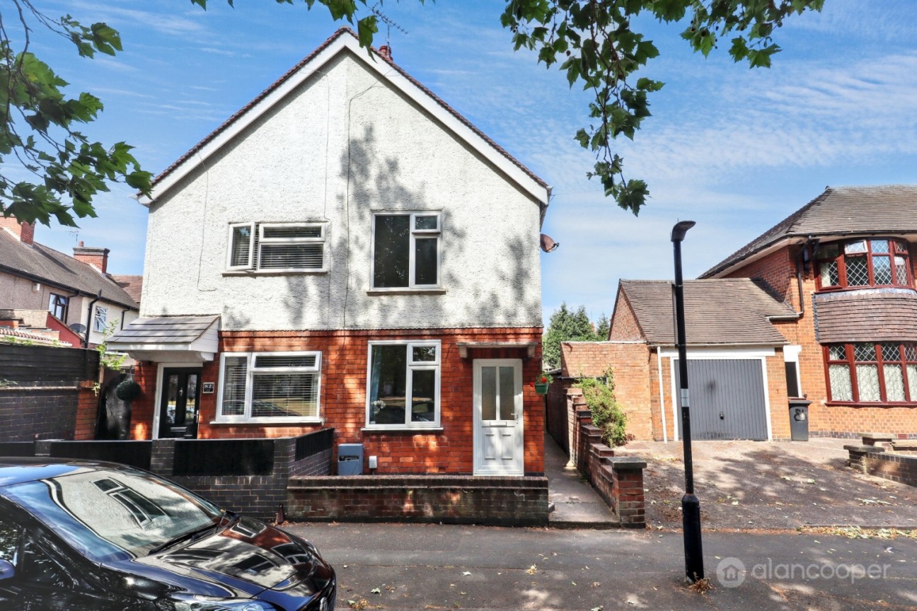 Central Avenue, Abbey Green, Nuneaton, CV11 5BB