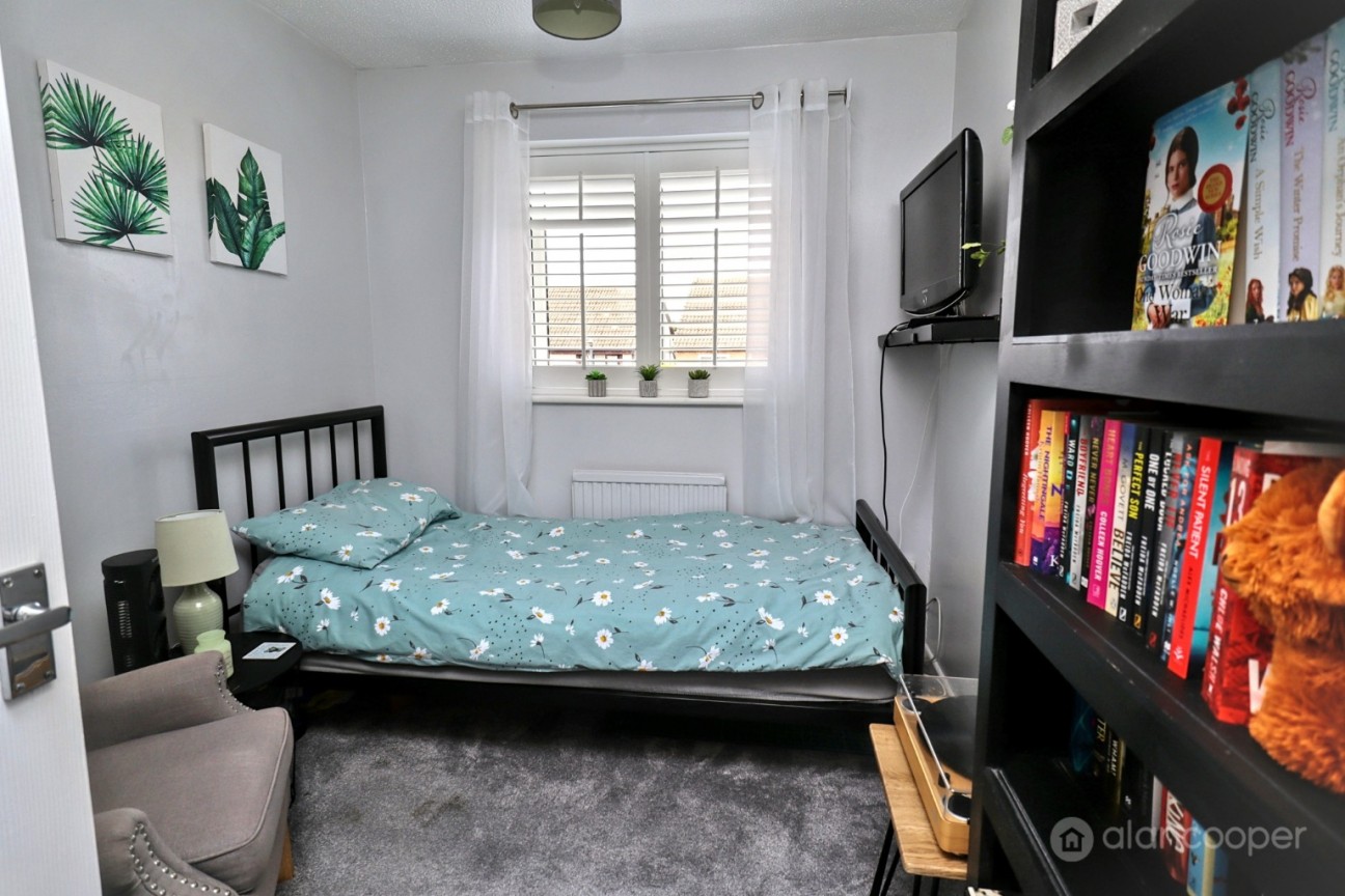 Clovelly Way, Horeston Grange, Nuneaton, CV11 6YB