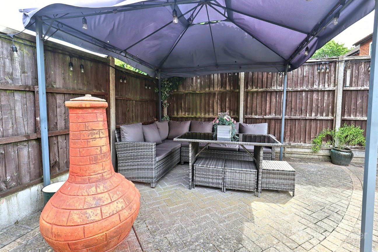 Clovelly Way, Horeston Grange, Nuneaton, CV11 6YB