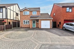 Clovelly Way, Horeston Grange, Nuneaton, CV11 6YB