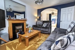 Clovelly Way, Horeston Grange, Nuneaton, CV11 6YB