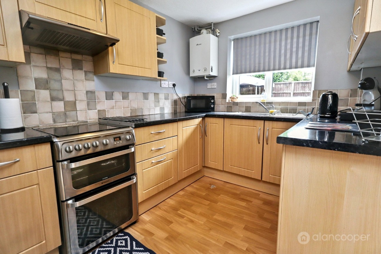 Clovelly Way, Horeston Grange, Nuneaton, CV11 6YB