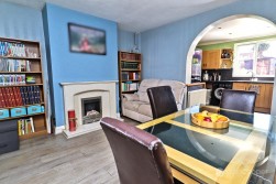 Bentley Road, Nuneaton, CV11 5LR