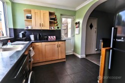 Bentley Road, Nuneaton, CV11 5LR