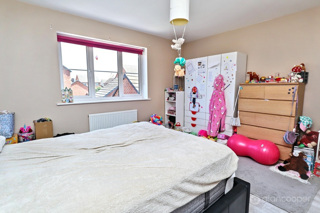 Lower Farm Way, Weddington, Nuneaton, CV10 0FD