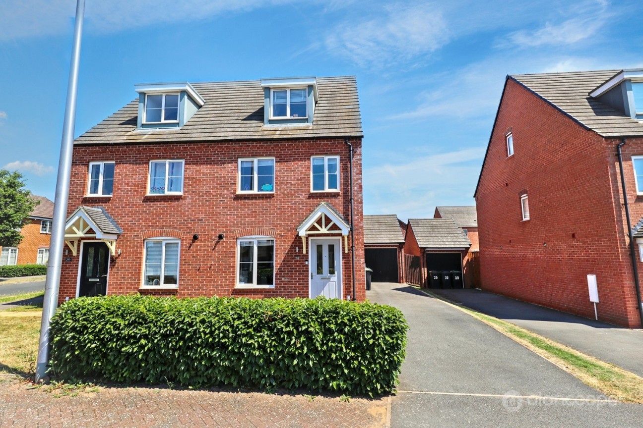 Lower Farm Way, Weddington, Nuneaton, CV10 0FD