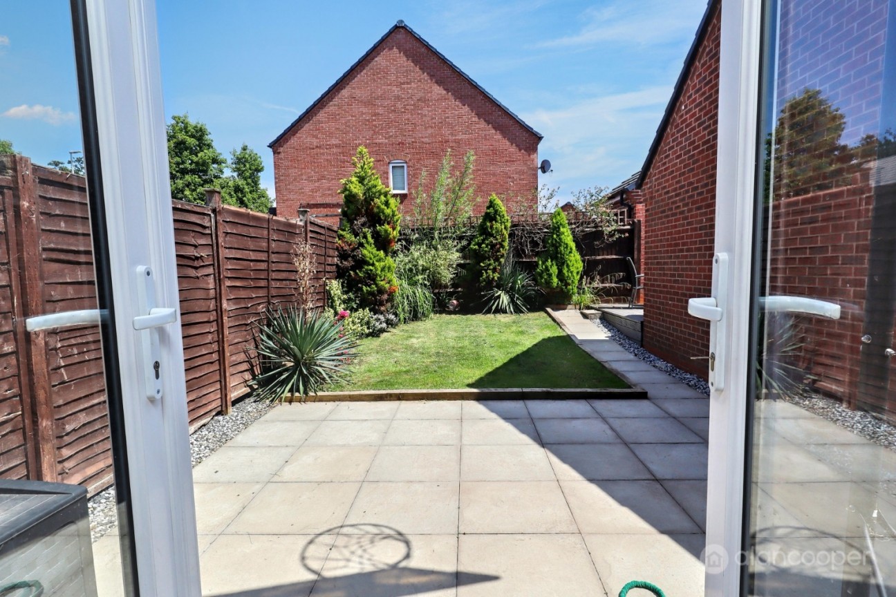 Lower Farm Way, Weddington, Nuneaton, CV10 0FD