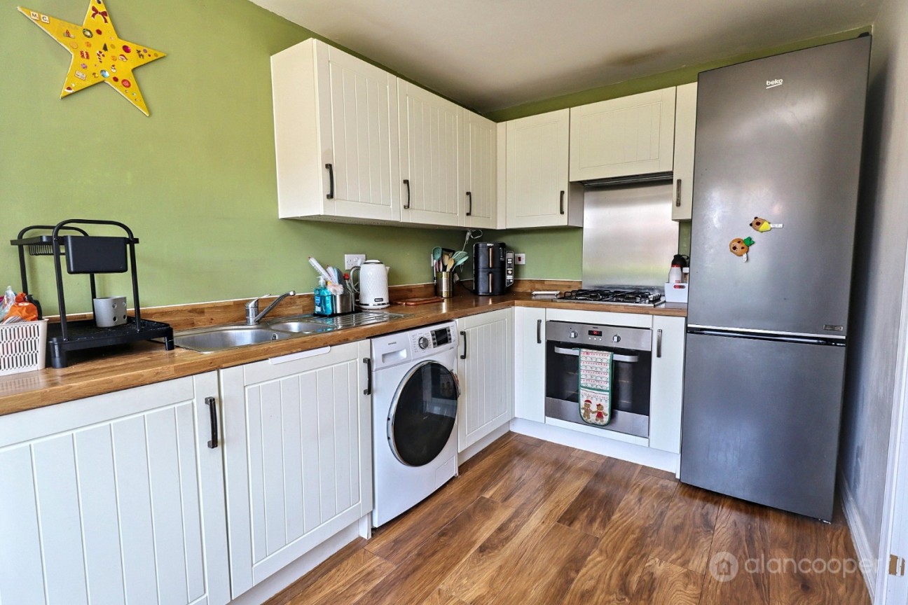 Lower Farm Way, Weddington, Nuneaton, CV10 0FD