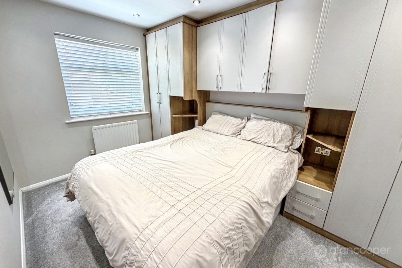 Snowshill Close, Maple Park, Nuneaton, CV11 4XQ