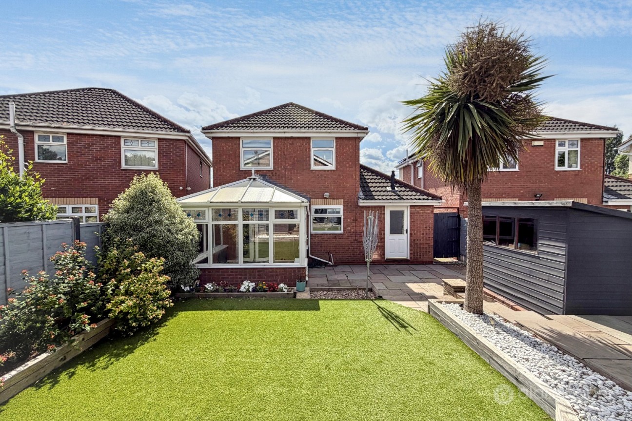 Snowshill Close, Maple Park, Nuneaton, CV11 4XQ
