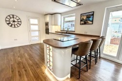 Snowshill Close, Maple Park, Nuneaton, CV11 4XQ