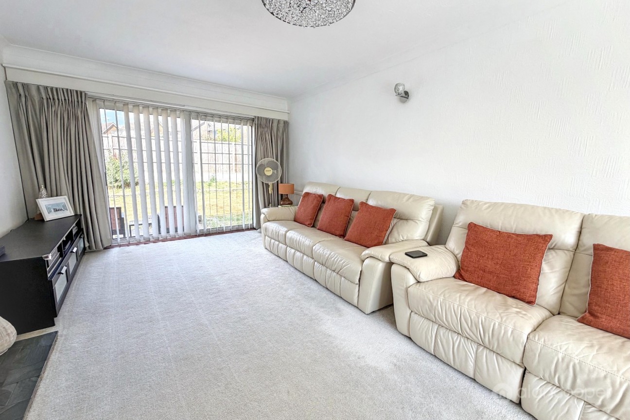 Bedworth Road, Bulkington, CV12 9LH