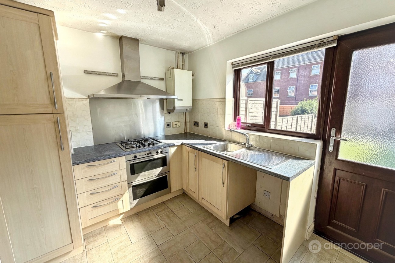 Kenilworth Drive, Weavers Green, Nuneaton, CV11 5XP