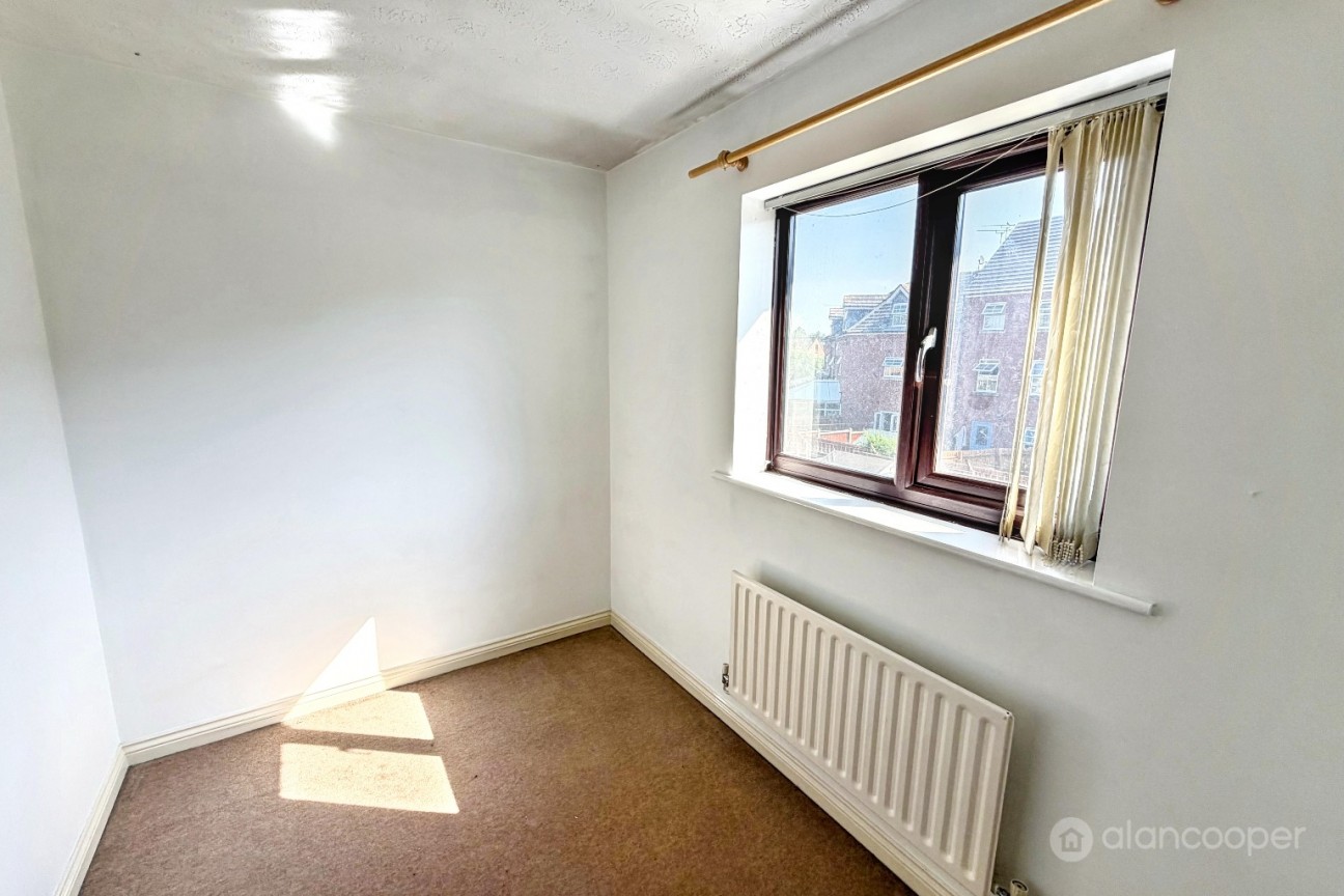 Kenilworth Drive, Weavers Green, Nuneaton, CV11 5XP