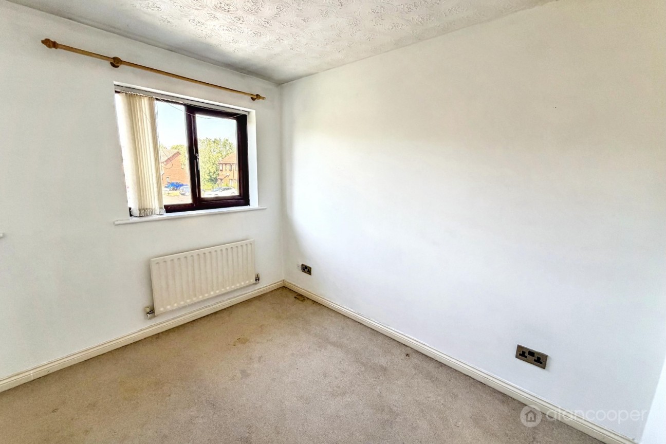 Kenilworth Drive, Weavers Green, Nuneaton, CV11 5XP