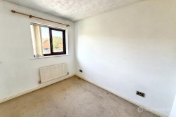 Kenilworth Drive, Weavers Green, Nuneaton, CV11 5XP
