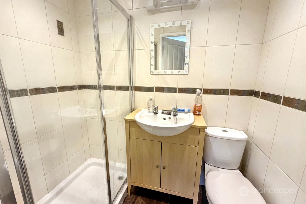 Avon Close, Bulkington, CV12 9SA