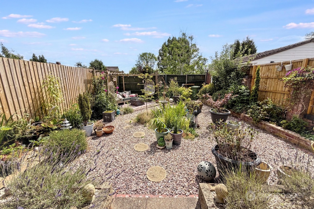 Avon Close, Bulkington, CV12 9SA