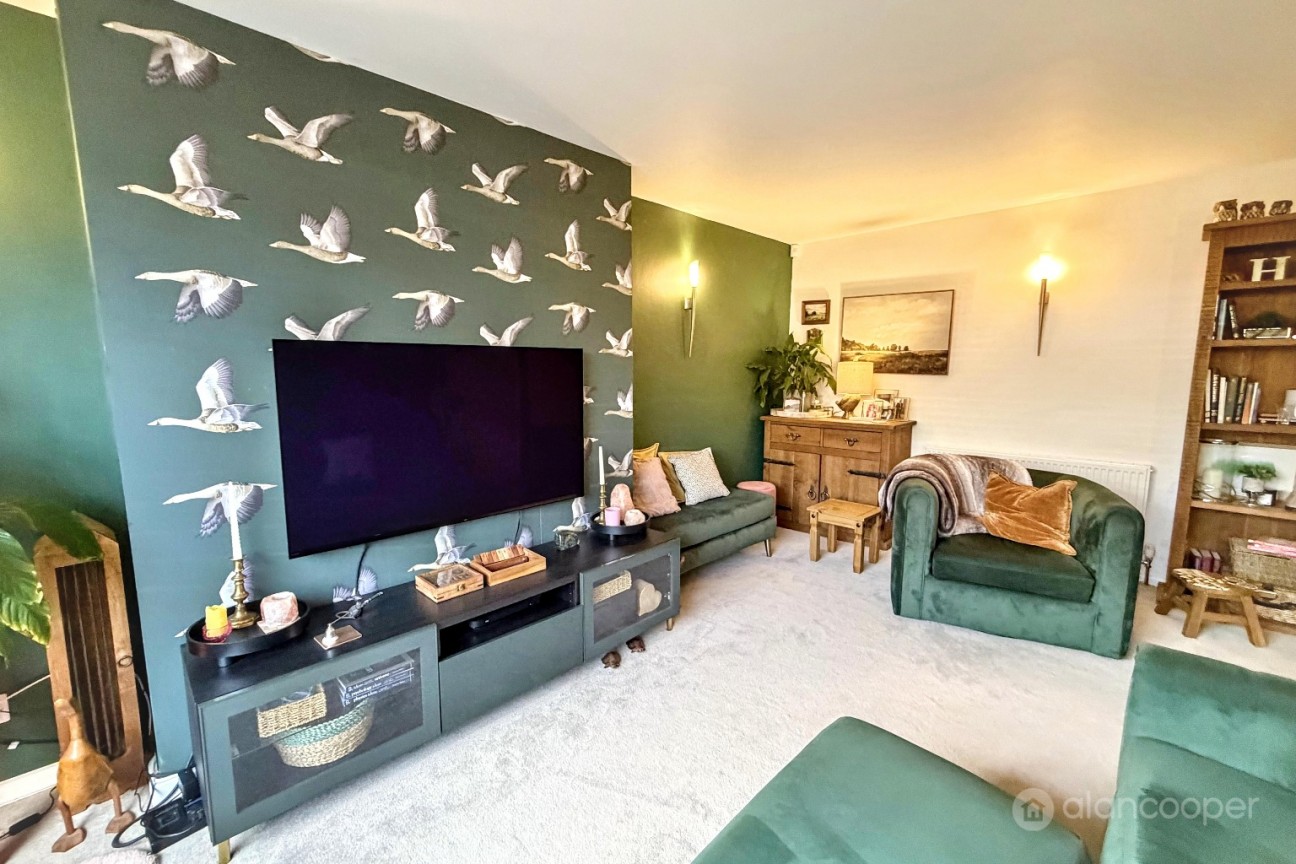 Avon Close, Bulkington, CV12 9SA