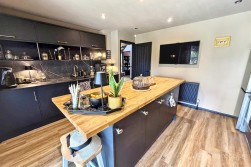 Avon Close, Bulkington, CV12 9SA