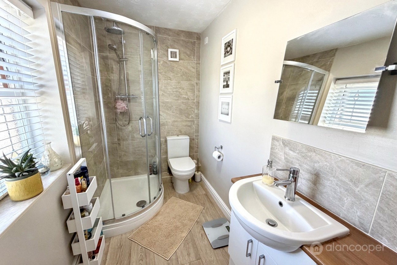 Penshurst Way, Maple Park, Nuneaton, CV11 4XF